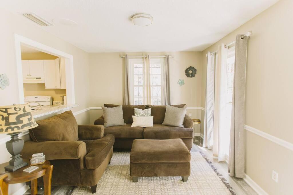 모빌 Cozy Downtown Gem Fully Equipped Free Parking 빌라 외부 사진