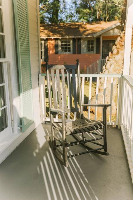 모빌 Cozy Downtown Gem Fully Equipped Free Parking 빌라 외부 사진
