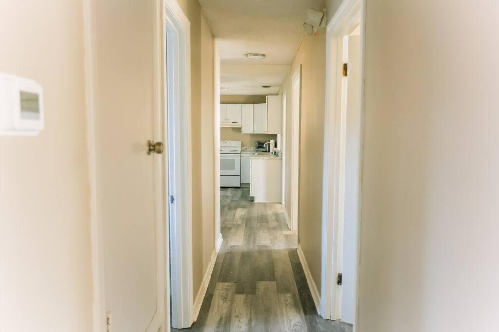 모빌 Cozy Downtown Gem Fully Equipped Free Parking 빌라 외부 사진